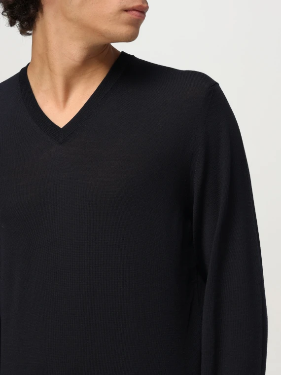 V-NECK M/L SHAVED