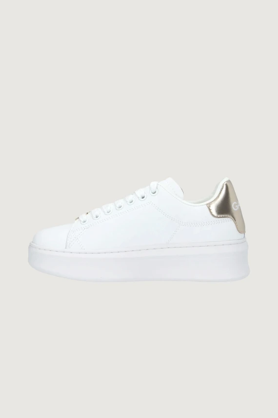 SNEAKERS CON PASSALACCIO LOGATO