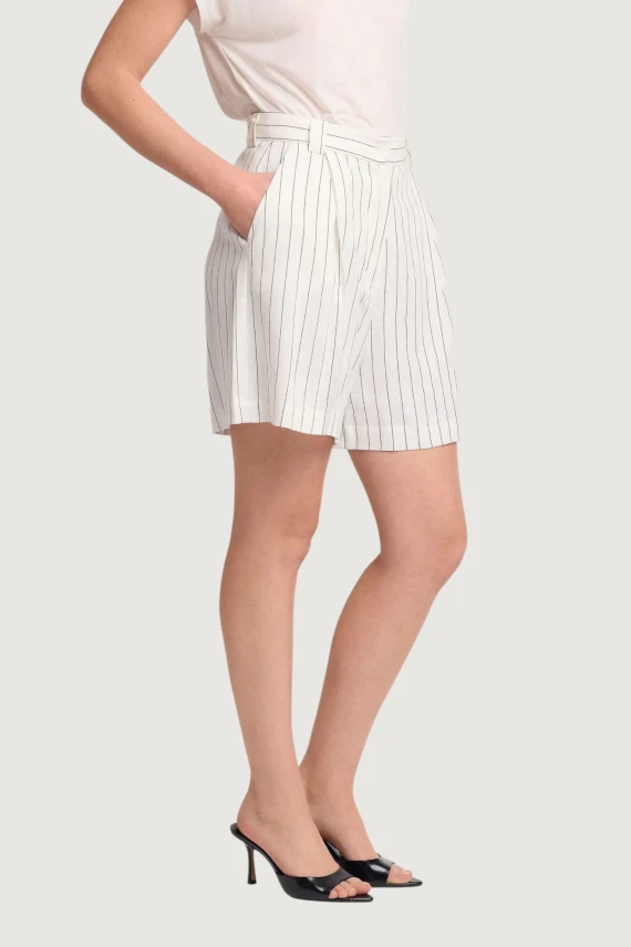 SHORT MAGDALI