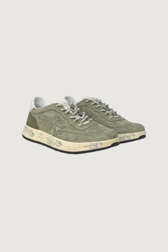 SNEAKER