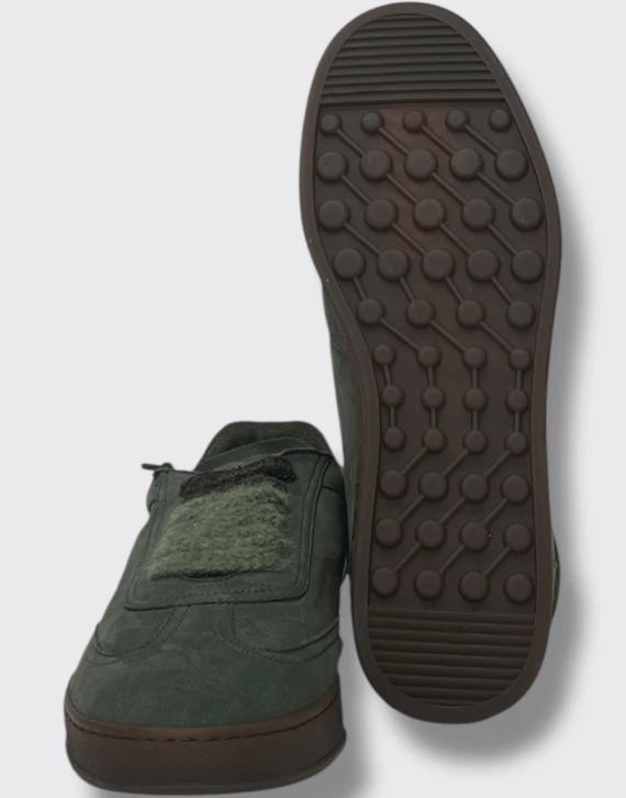 SNEAKER